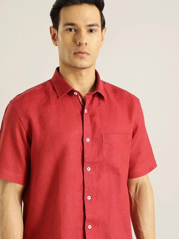 Indian Terrain Men Solid Red Shirt